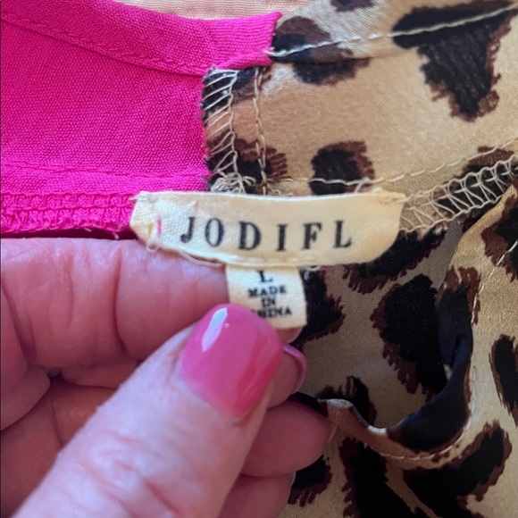Jodifl Leopard & Hot Pink Blouse - Picture 5 of 7